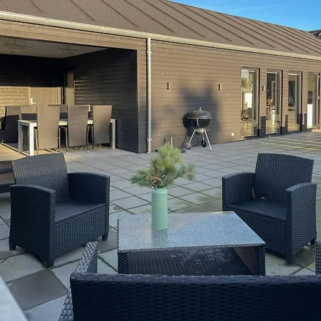 Дом отдыха Spacious Family Friendly House By Ringkobing Fjord Skjern